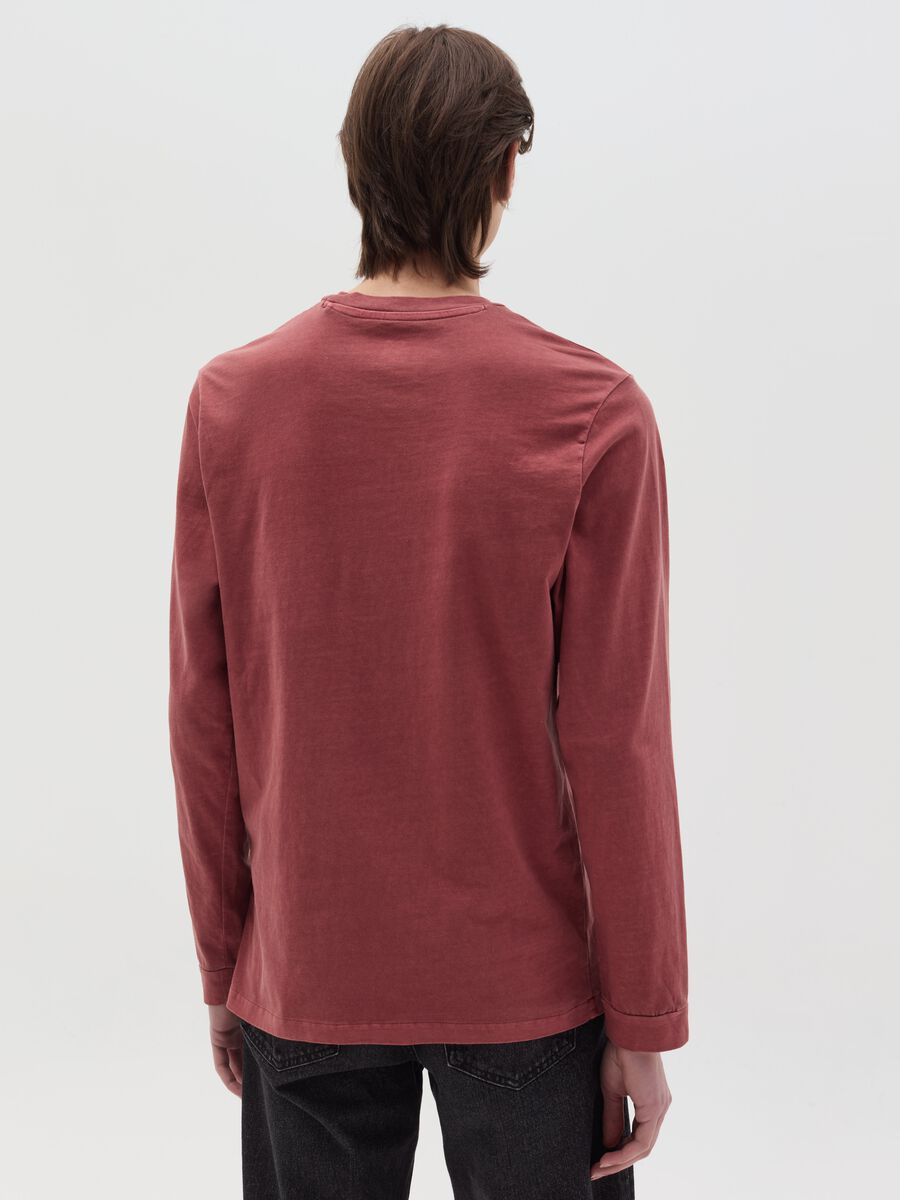 Cotton T-shirt with pocket and long sleeves_3