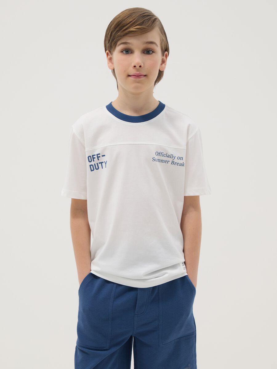Boys' pure white cotton T-shirt relaxed fit with blue collar_0