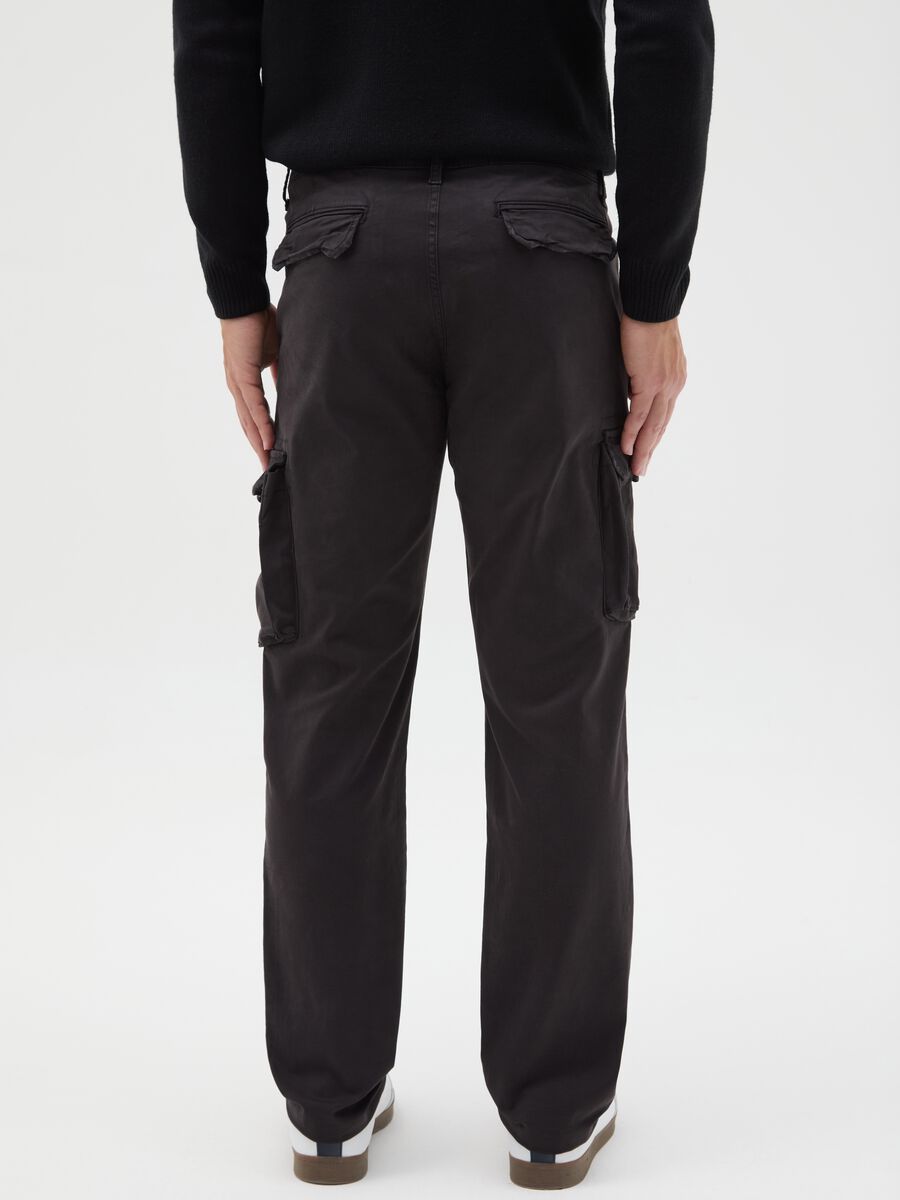 Pantaloni cargo neri in cotone elasticizzato slim fit_2