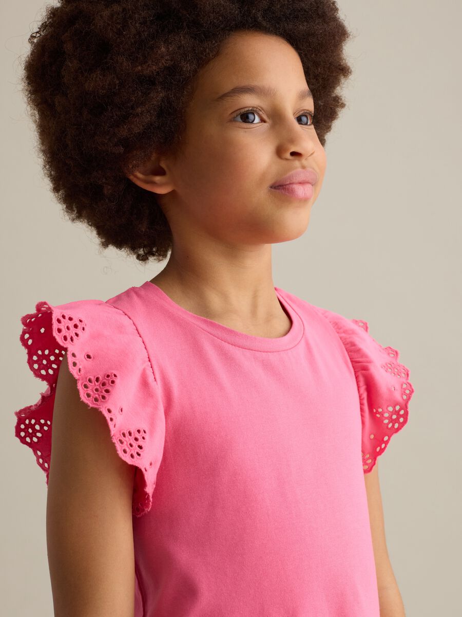 Pink stretch cotton T-shirt with broderie anglaise sleeves_1