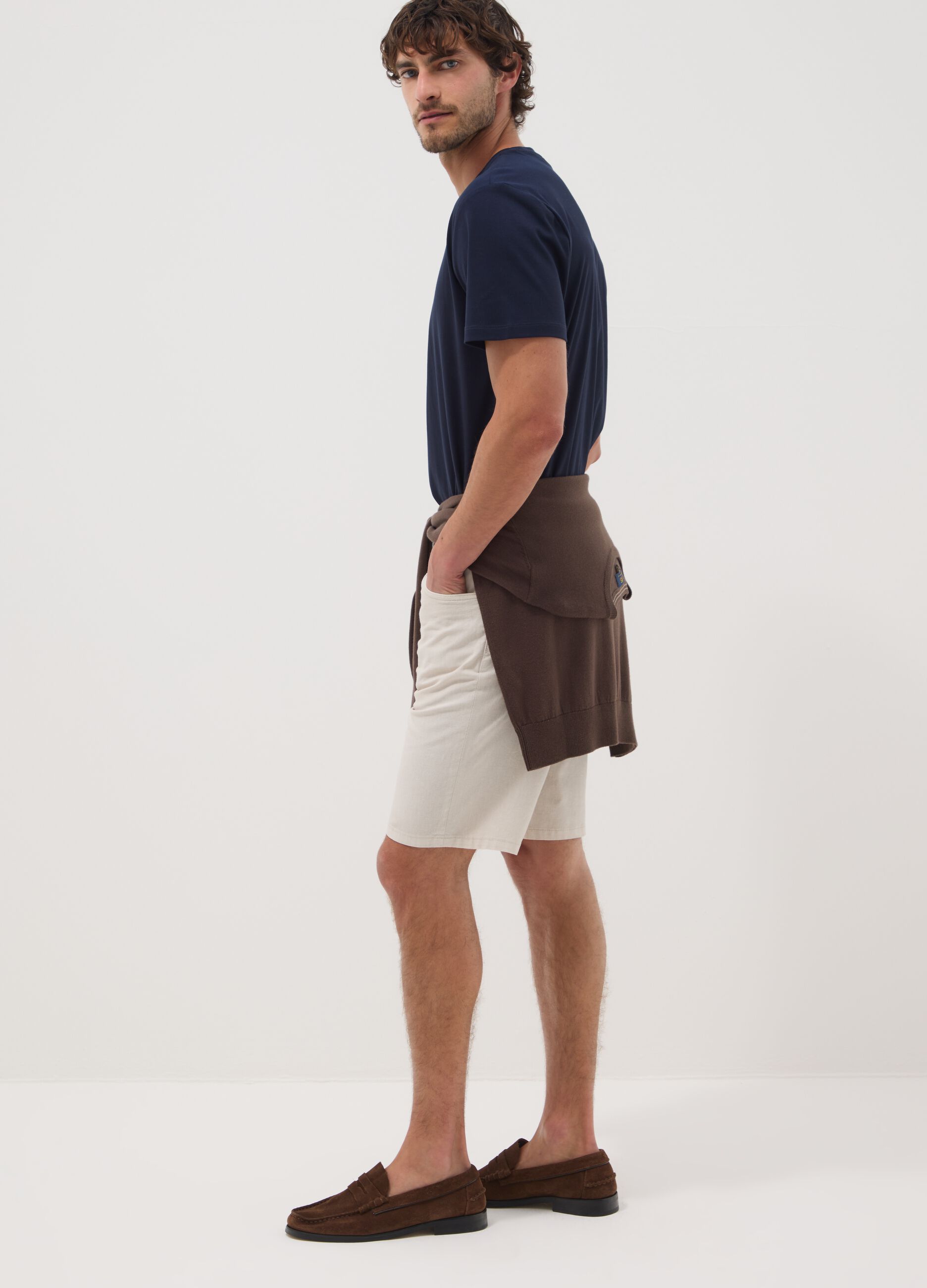 Beige linen-cotton blend five-pocket Bermuda shorts