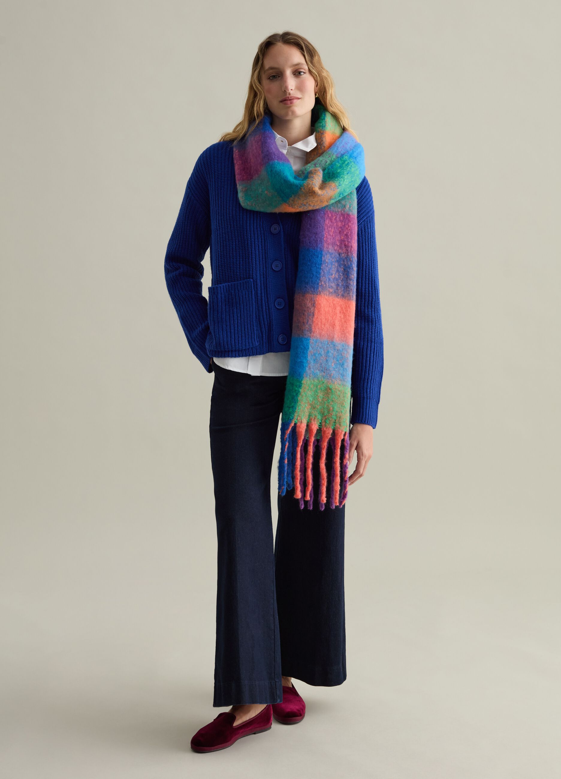 Ribbed oversized cardigan with V neck