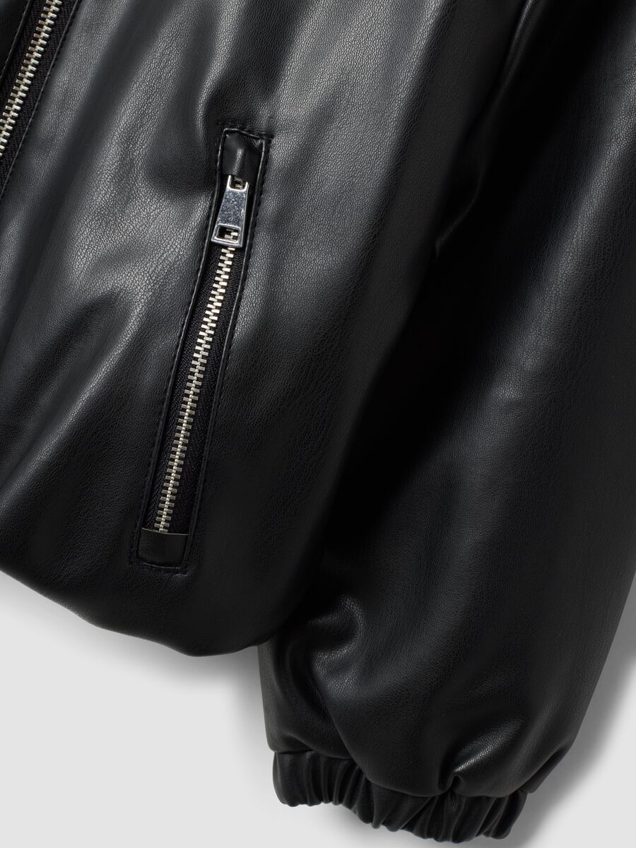 Giubbotto nero con zip regular fit per bambina_2