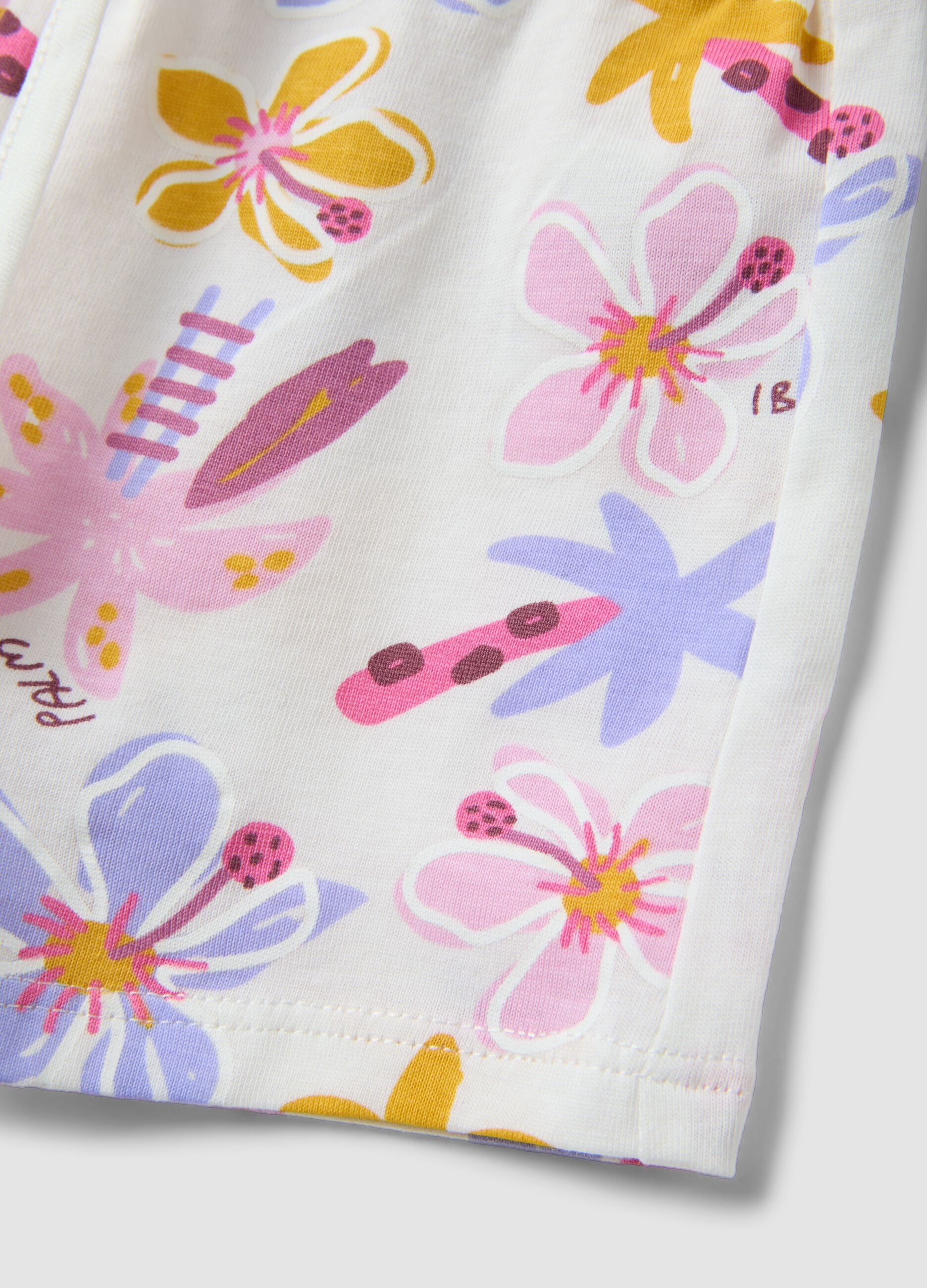 White organic cotton floral shorts for baby girls