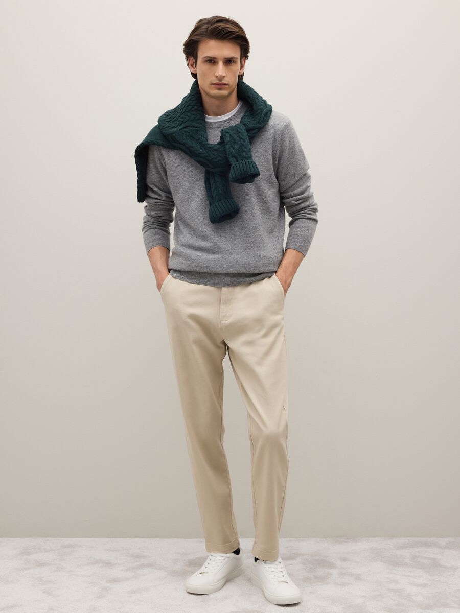 Grey crew neck pullover in pure cashmere, regular fit_2