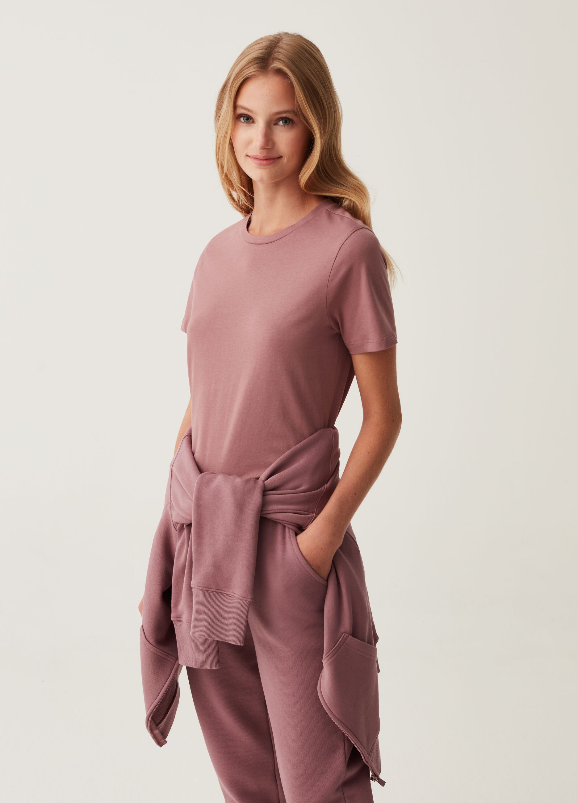 T-shirt in cotone con scollo rotondo
