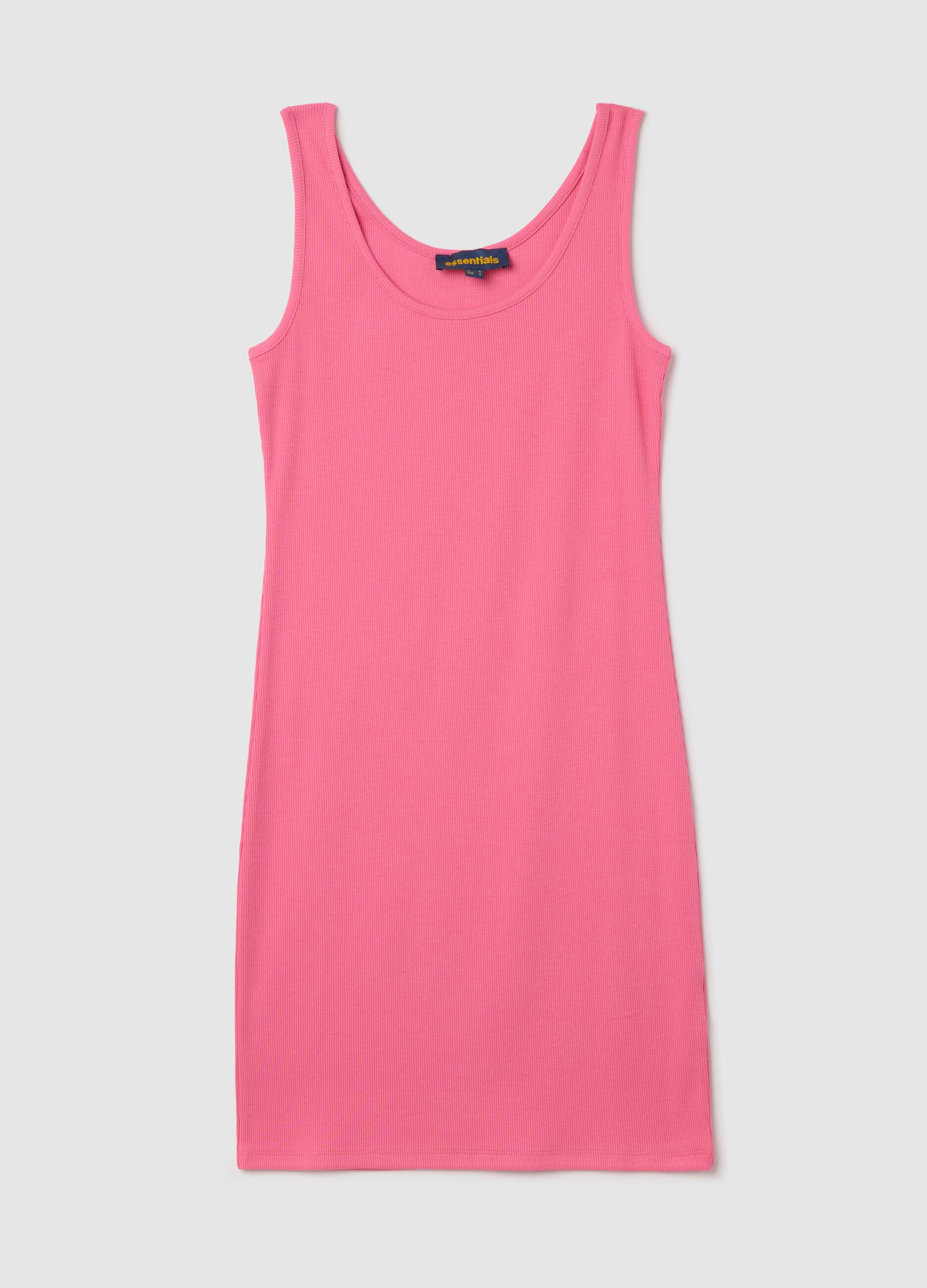 Fitted pink cotton dress with long sleeves