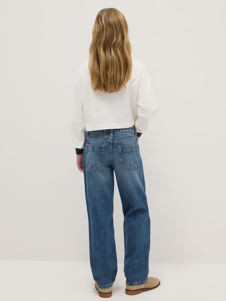 Jeans in puro cotone blu da ragazza regular fit con strappi_1