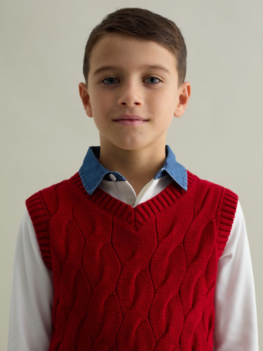 Waistcoat with cable-knit design_1