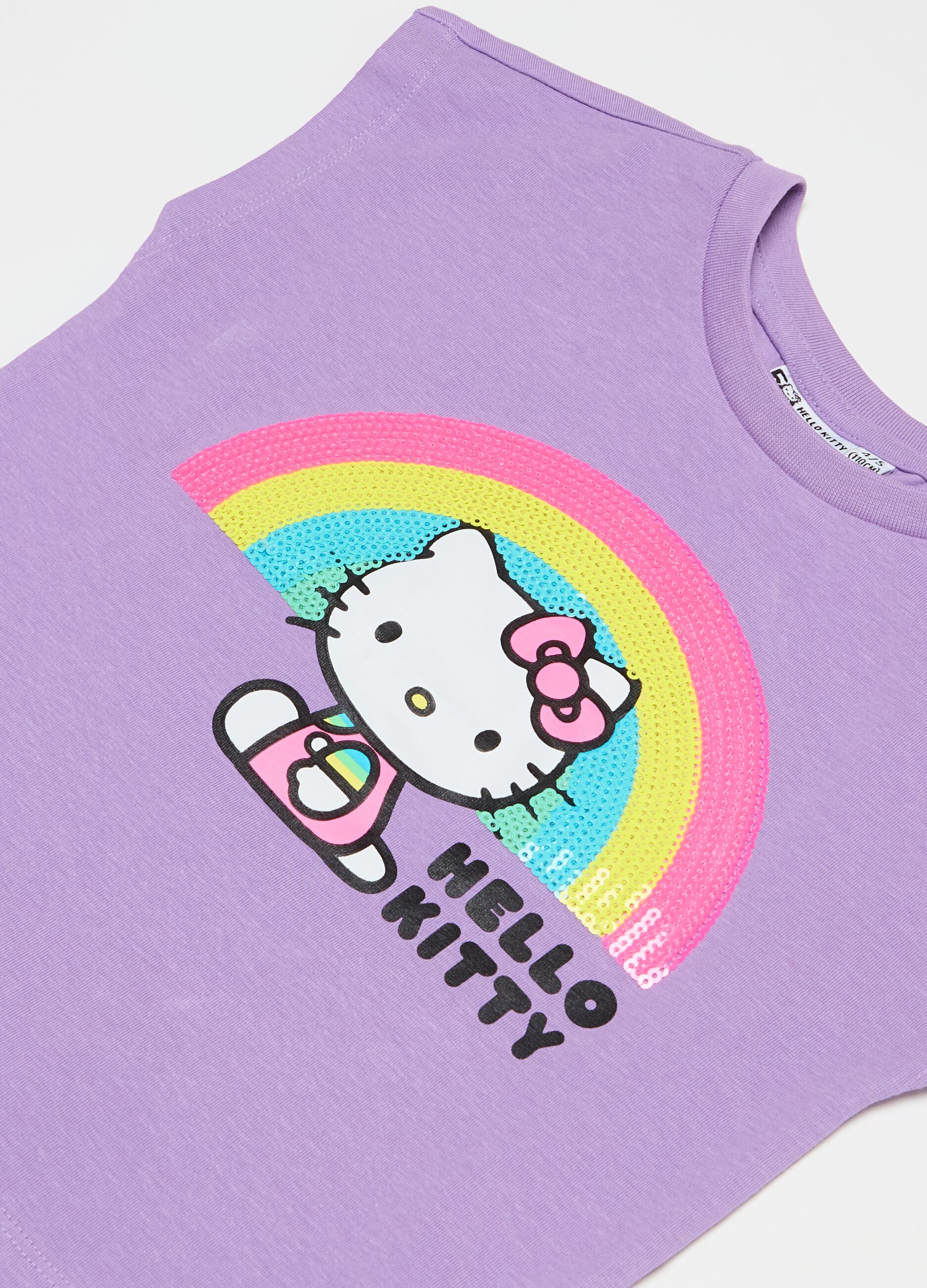 T-shirt with Hello Kitty print with rainbow