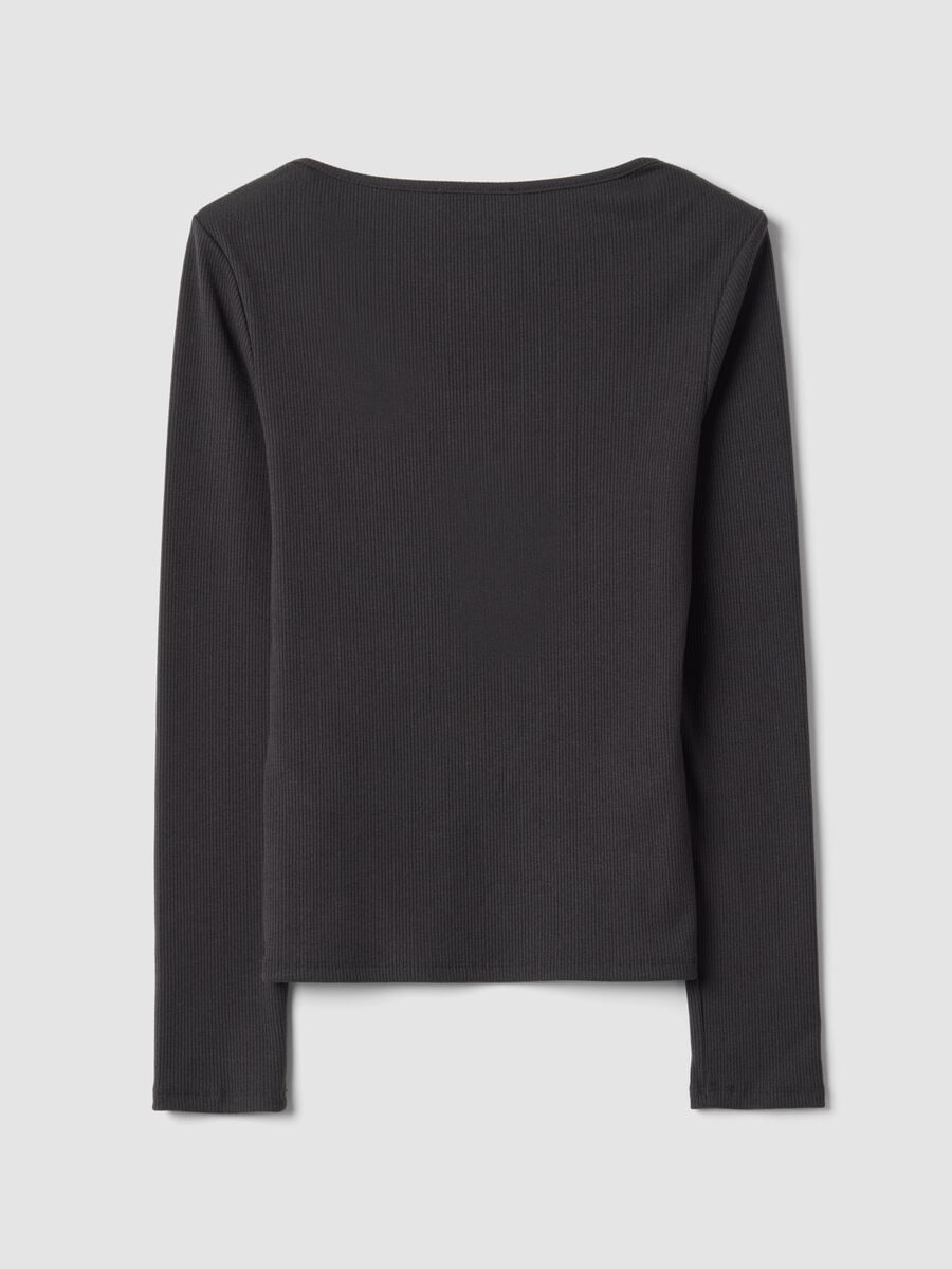 T-shirt nera in viscosa elasticizzata con girocollo_6