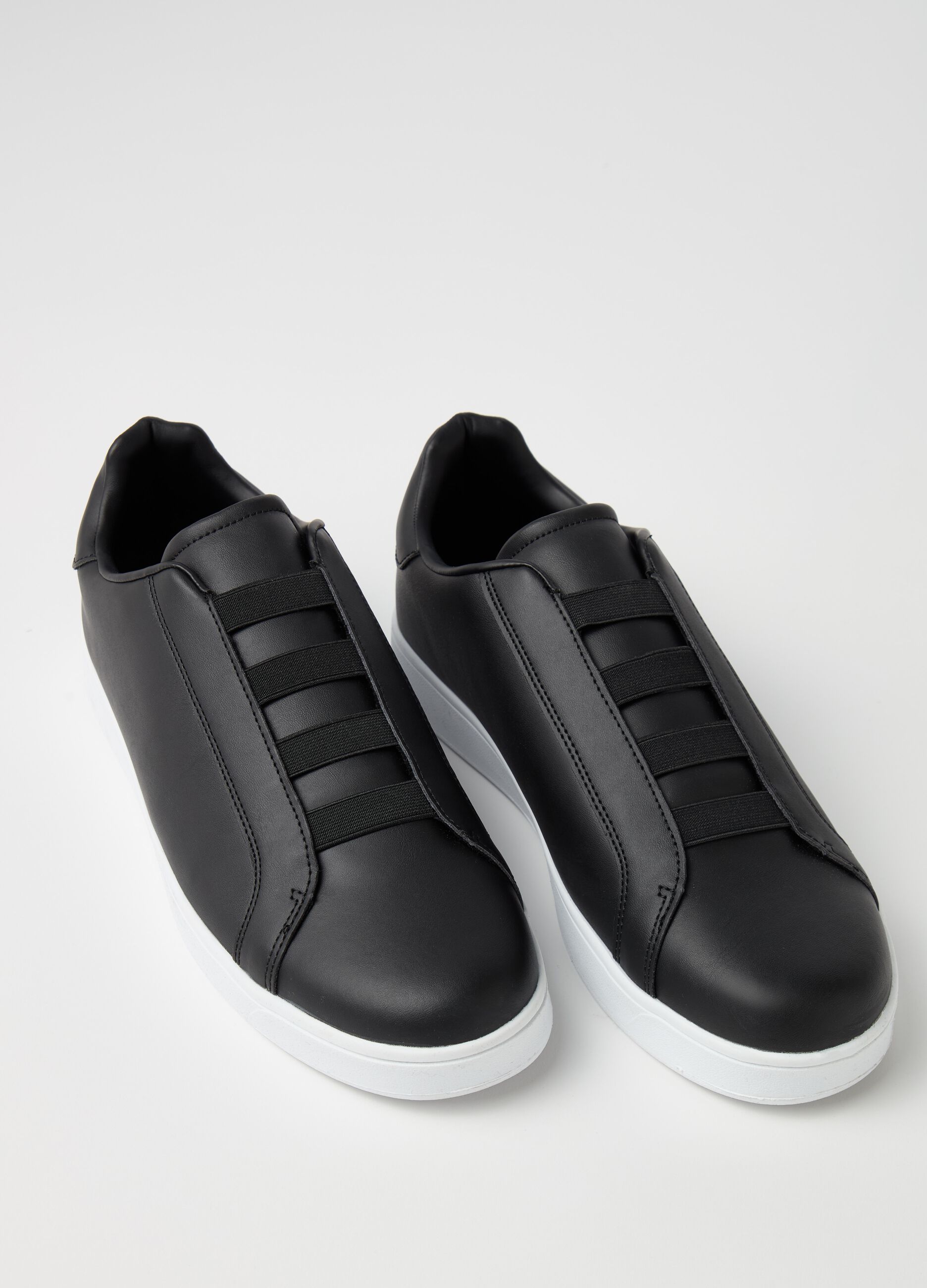 Sneakers con elastici