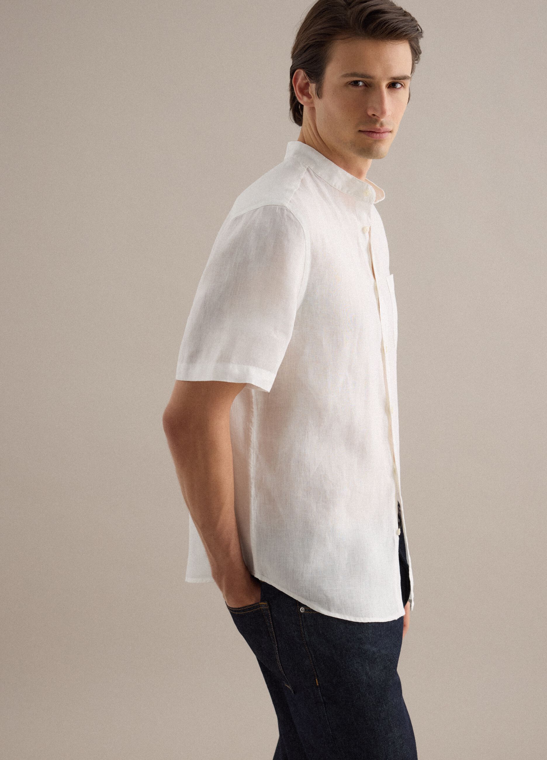 White shirt with mandarin collar in pure linen regular fit