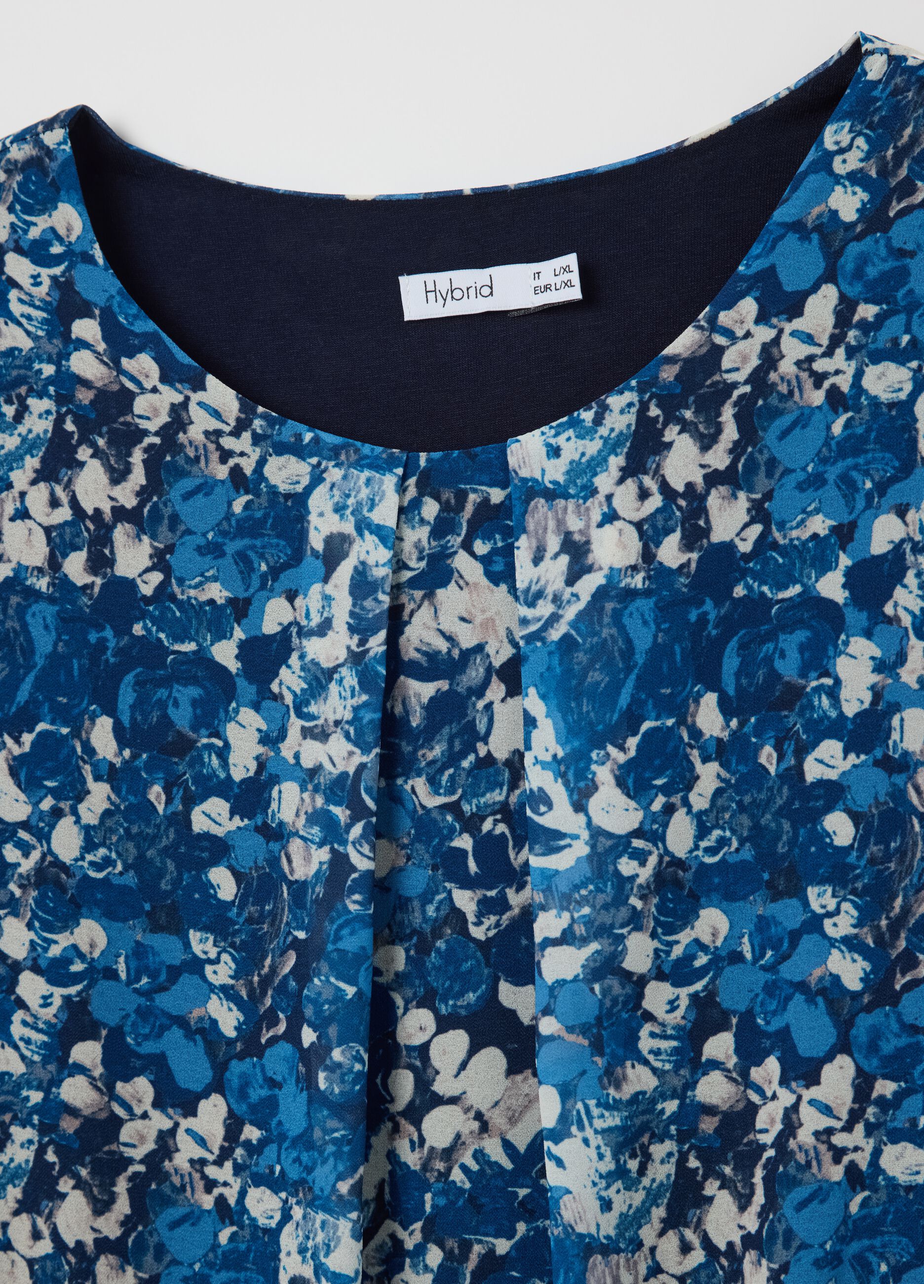Blue blouse with print