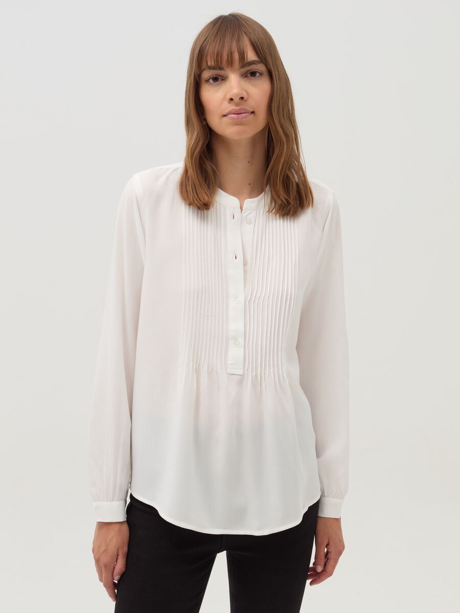 Shirt with pleated detail_0