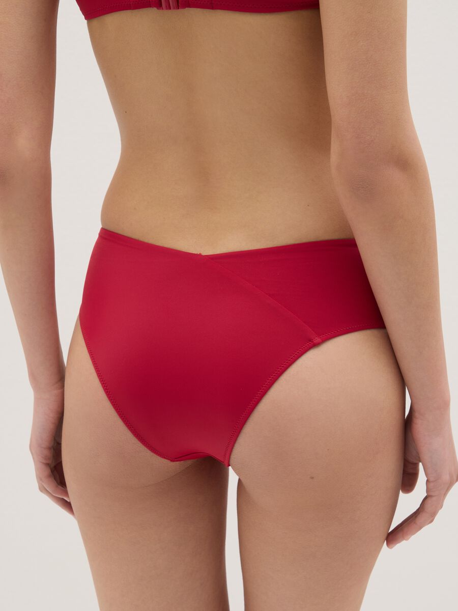 Women’s high-rise briefs in red stretch fabric._4