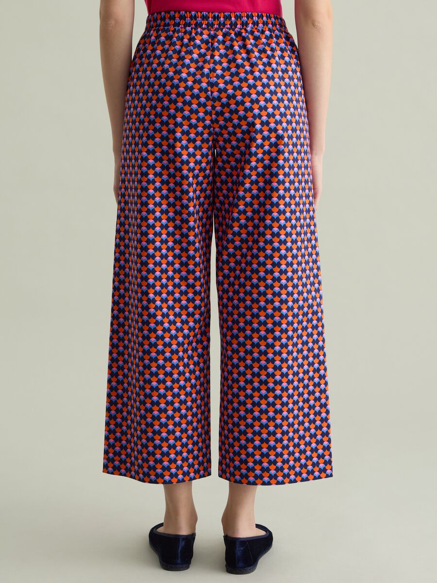 Wide-leg trousers with all-over print_3