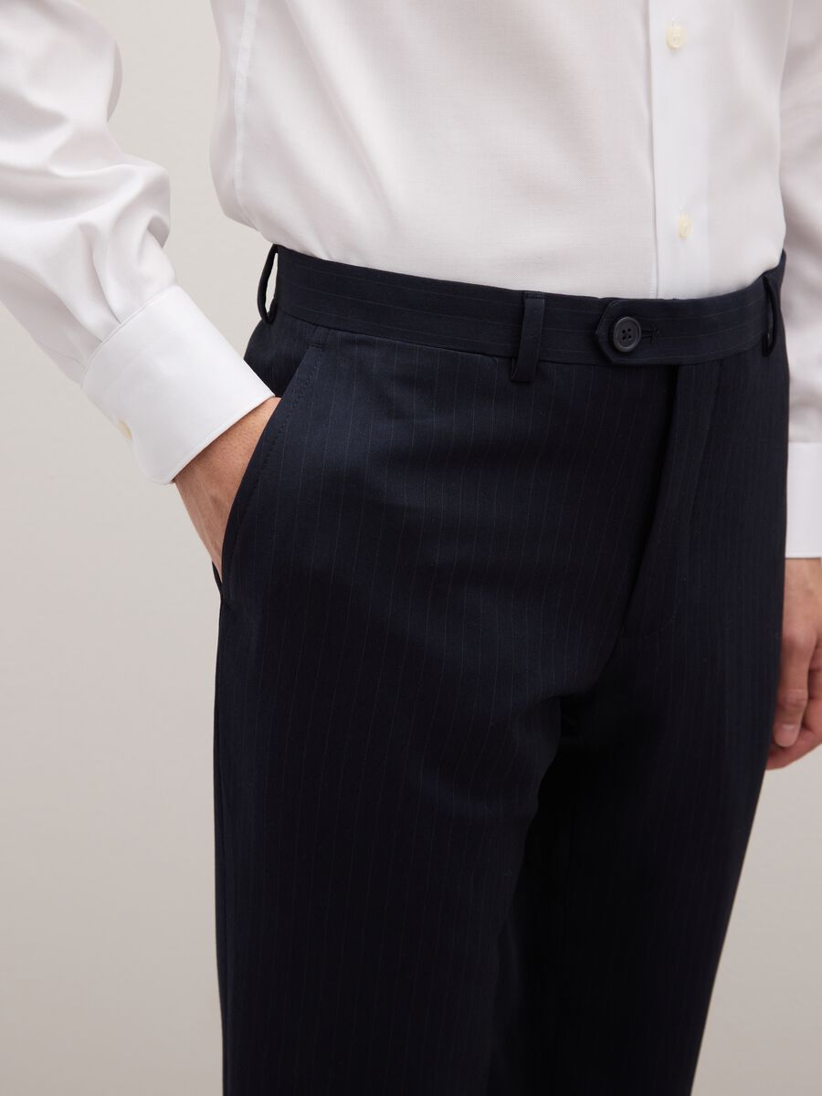 Blue slim trousers in stretch fabric_3