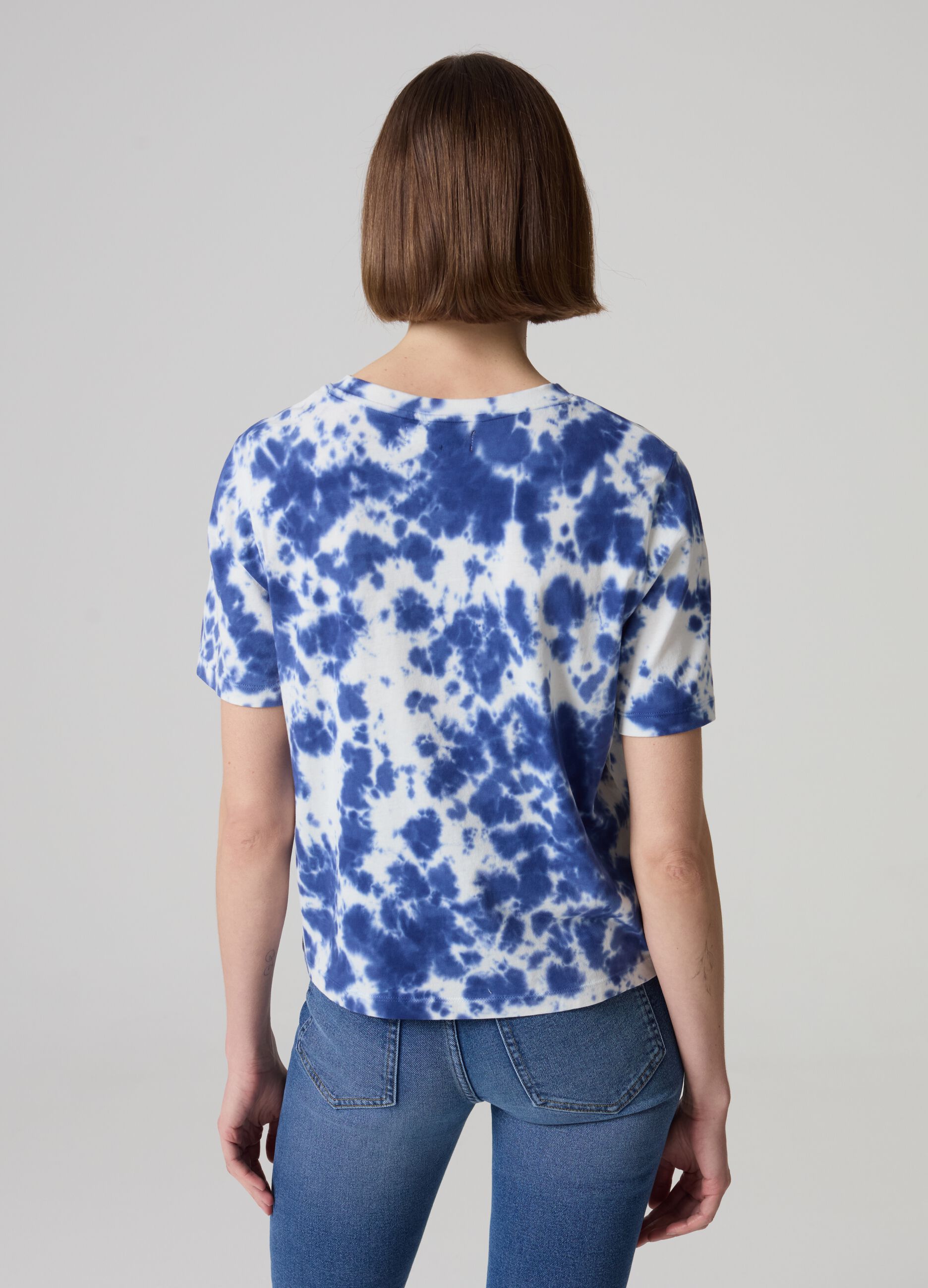 T-shirt in cotton with tie-dye print