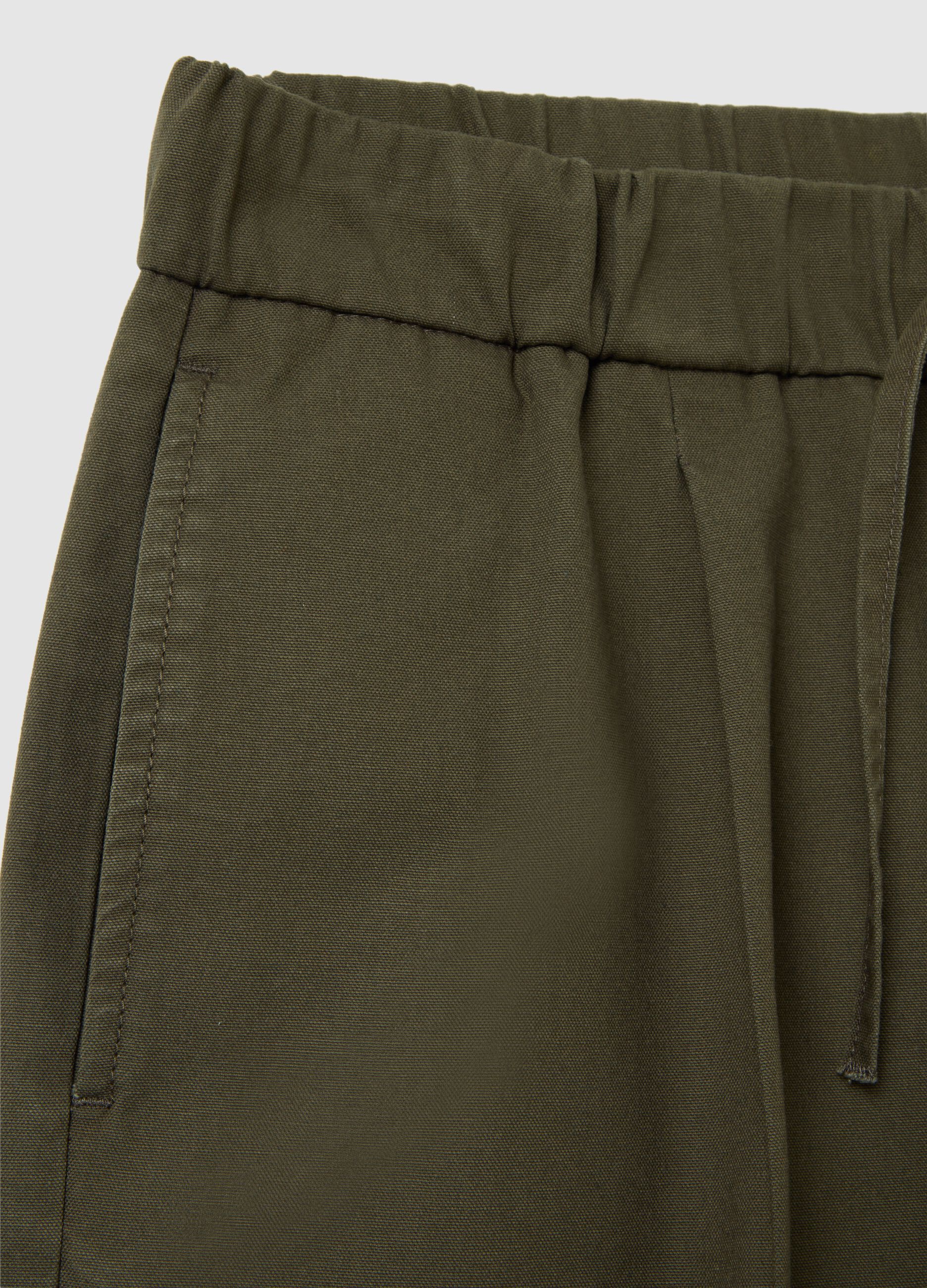 Shorts da uomo in puro cotone verde baggy