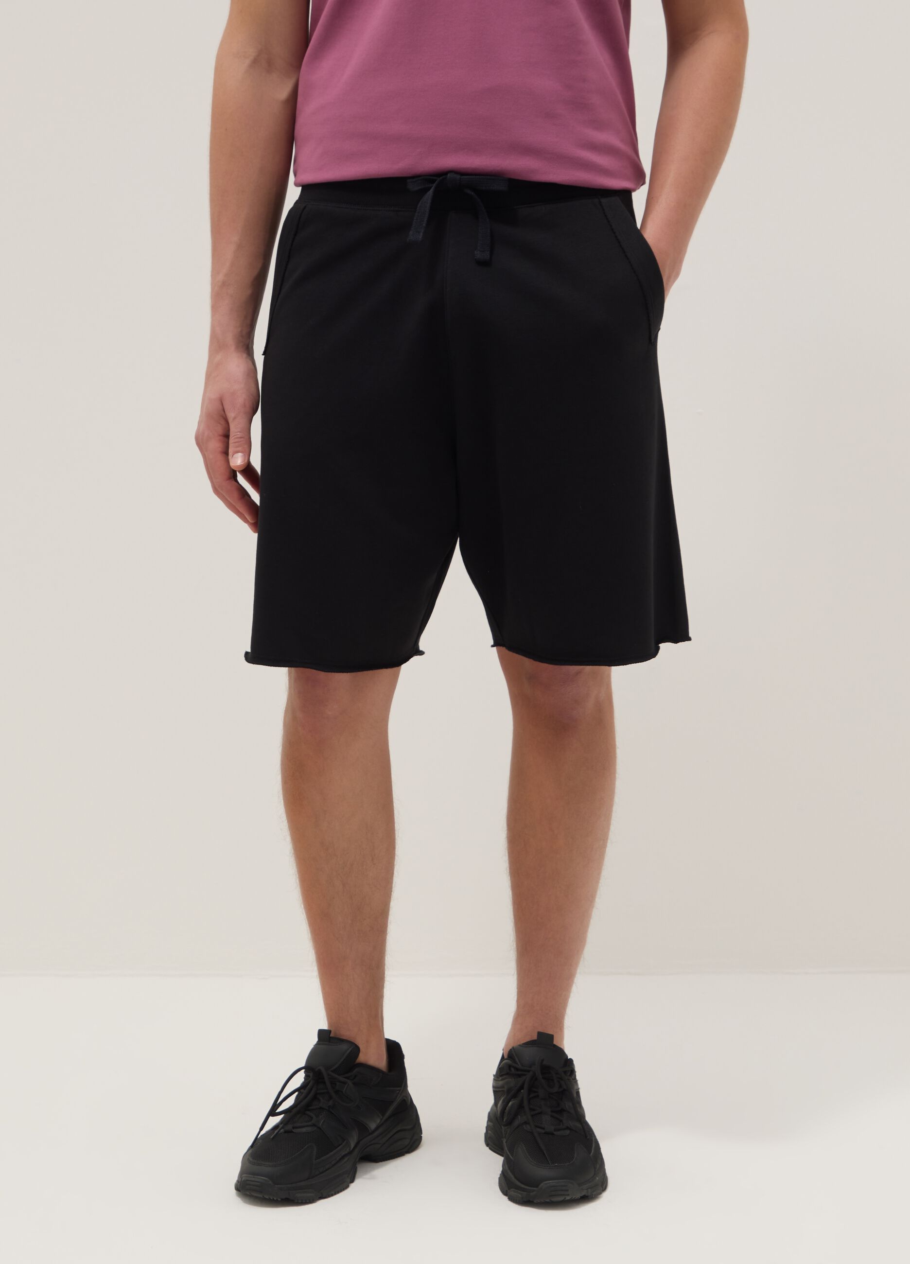 Black relaxed-fit cotton-blend shorts
