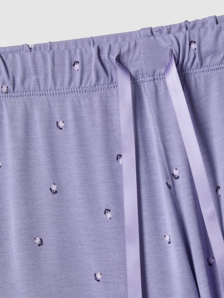 Purple regular fit pajama trousers with lace details and pattern_5