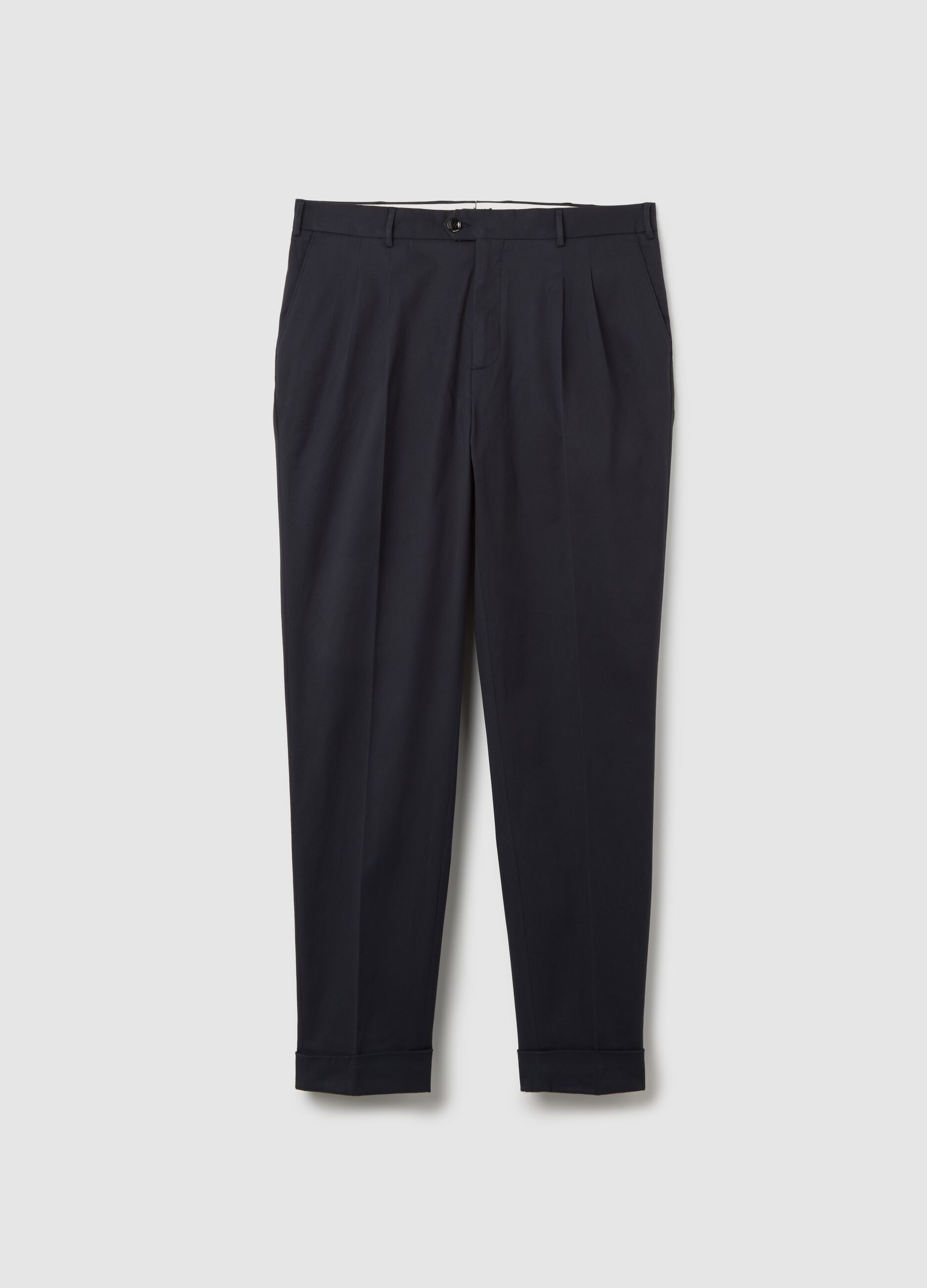 Men’s trousers in blue stretch cotton with carrot fit