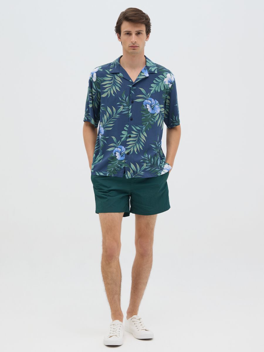 Green mixed fabric swim shorts_0