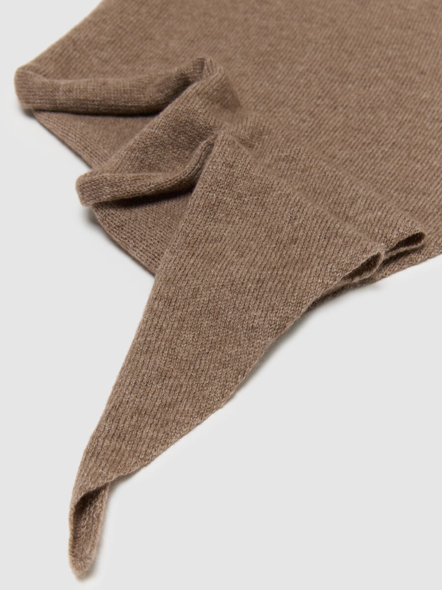 Brown scarf in wool and cashmere blend_1