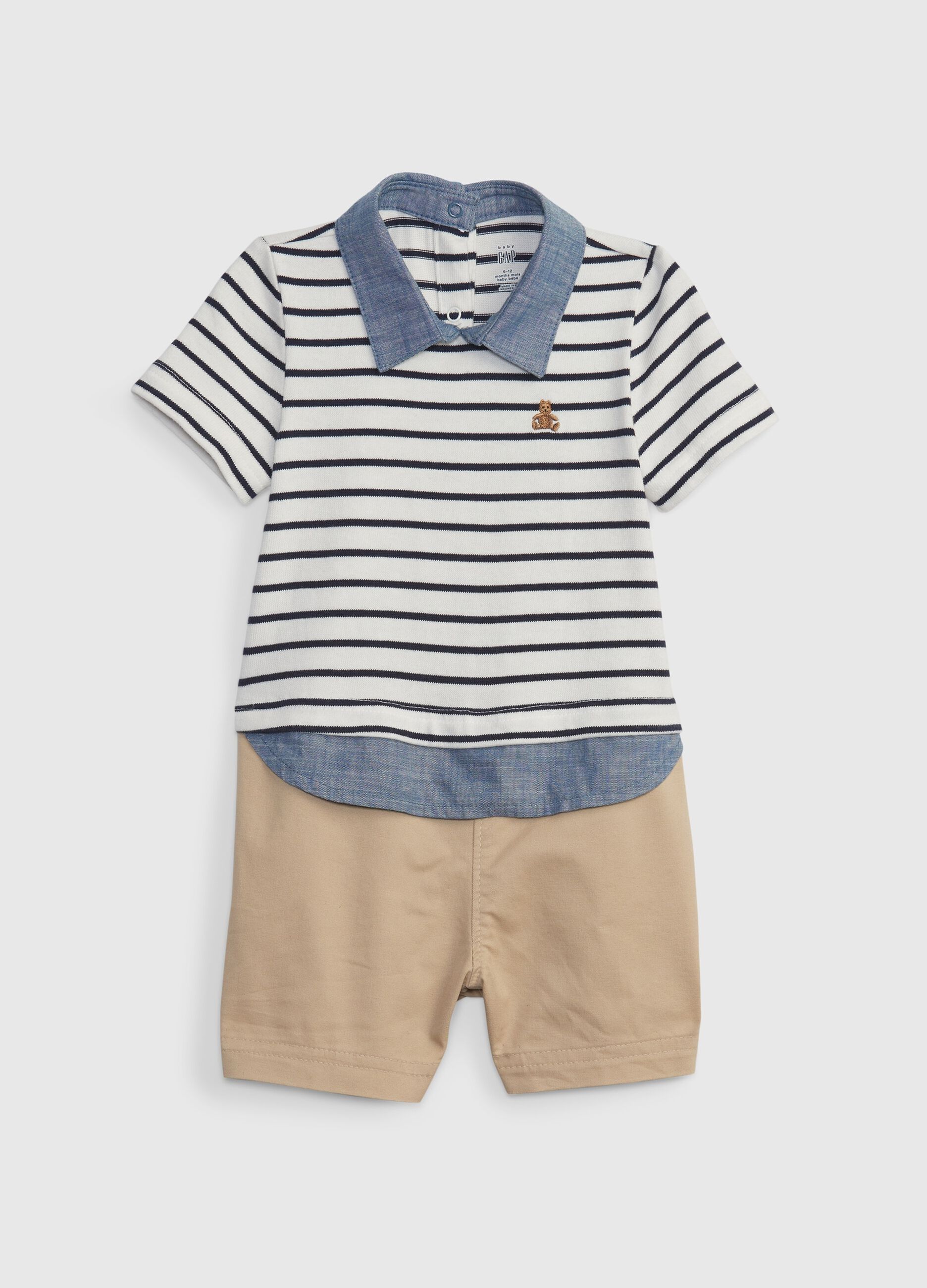 Set t-shirt con colletto e shorts