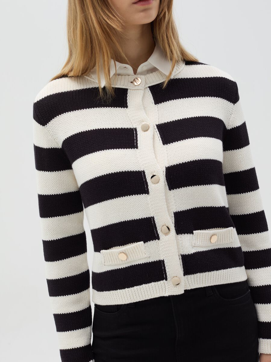 Striped cardigan with gold buttons_2