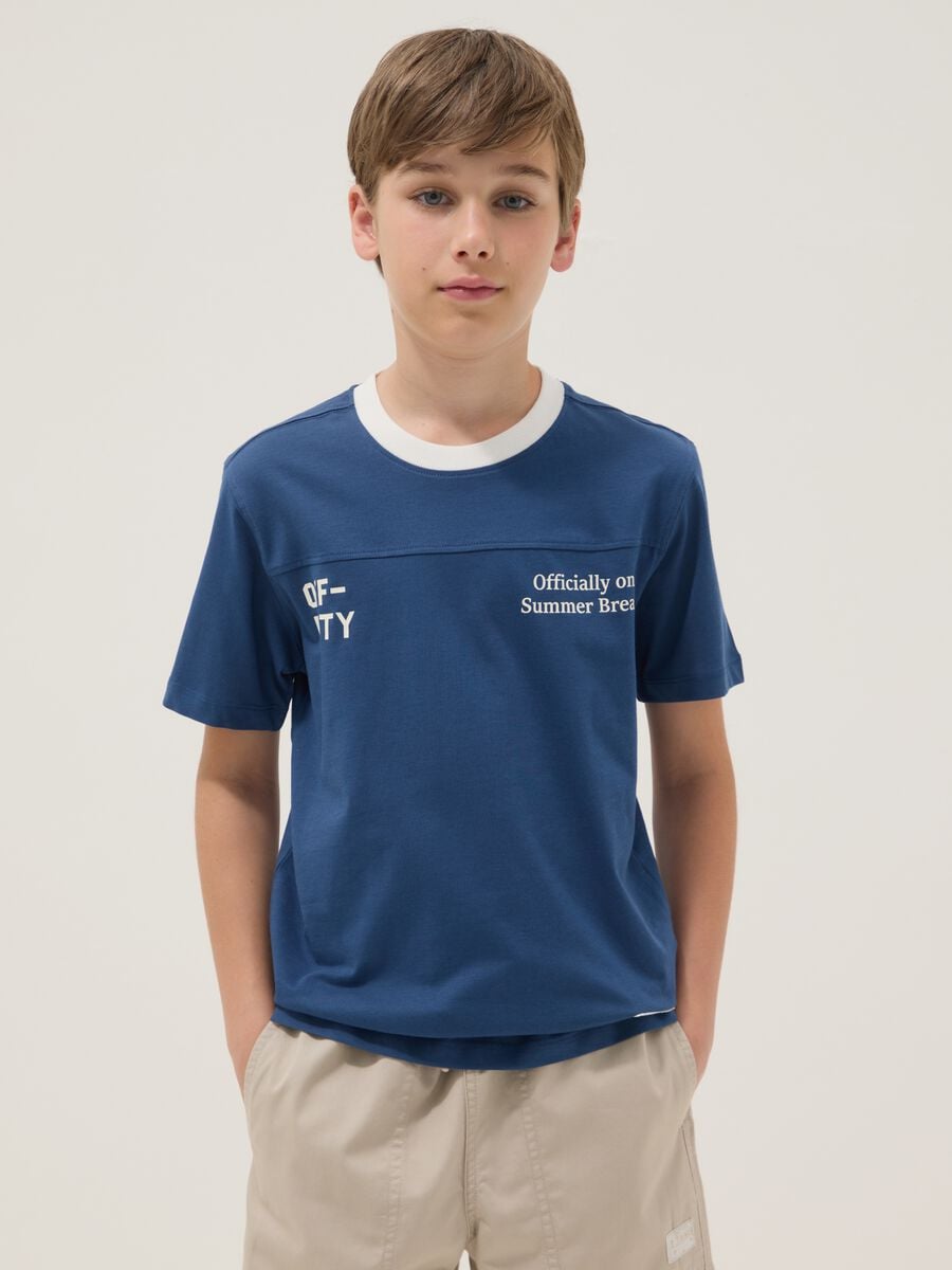 Boys' blue pure cotton T-shirt, relaxed fit with white collar_0