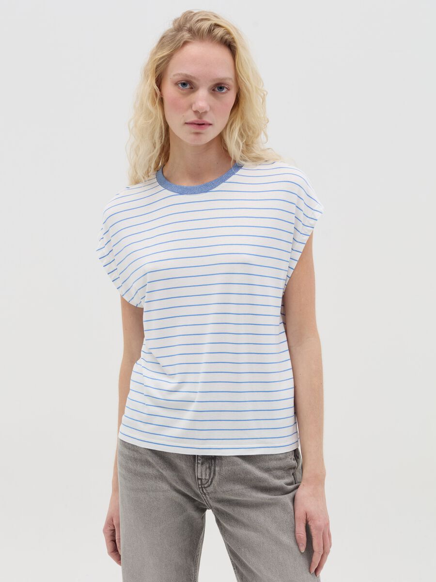 White and light blue striped T-shirt with short sleeves_0