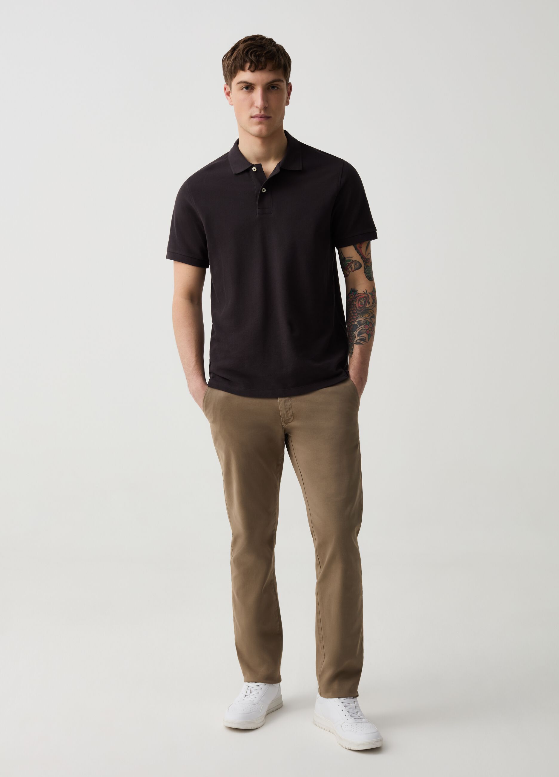 Regular-fit chino trousers