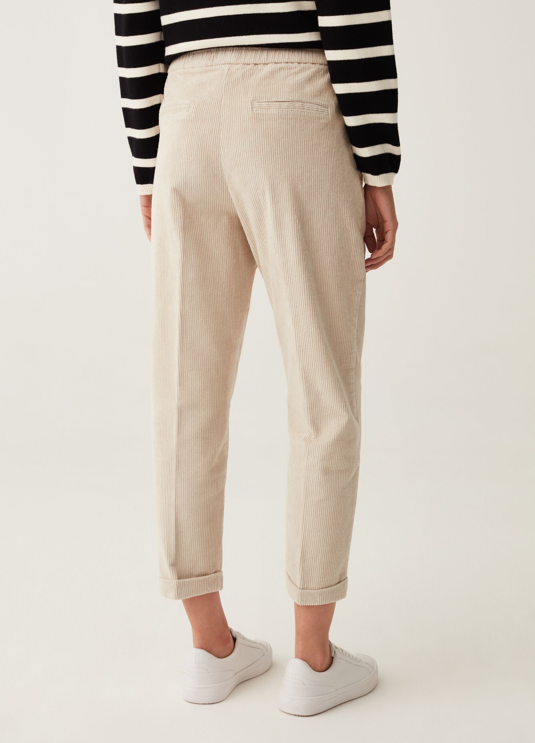 Joggers cropped in corduroy_0