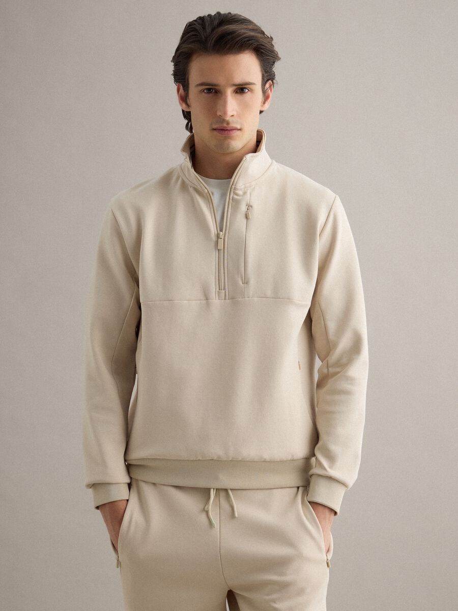 Felpa in misto cotone elasticizzato beige regular fit con mezza zip_0
