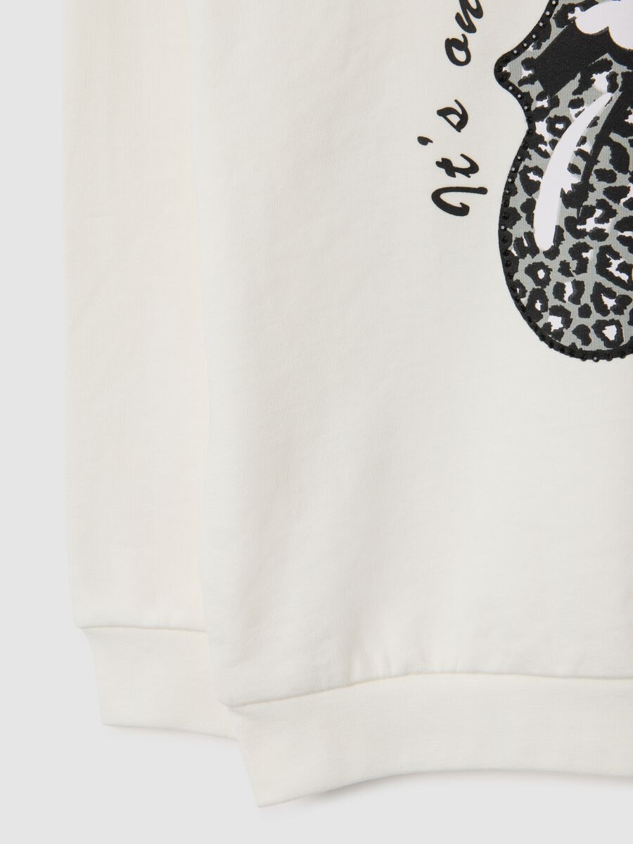 Felpa da bambina in misto cotone bianca regular fit con stampa_3