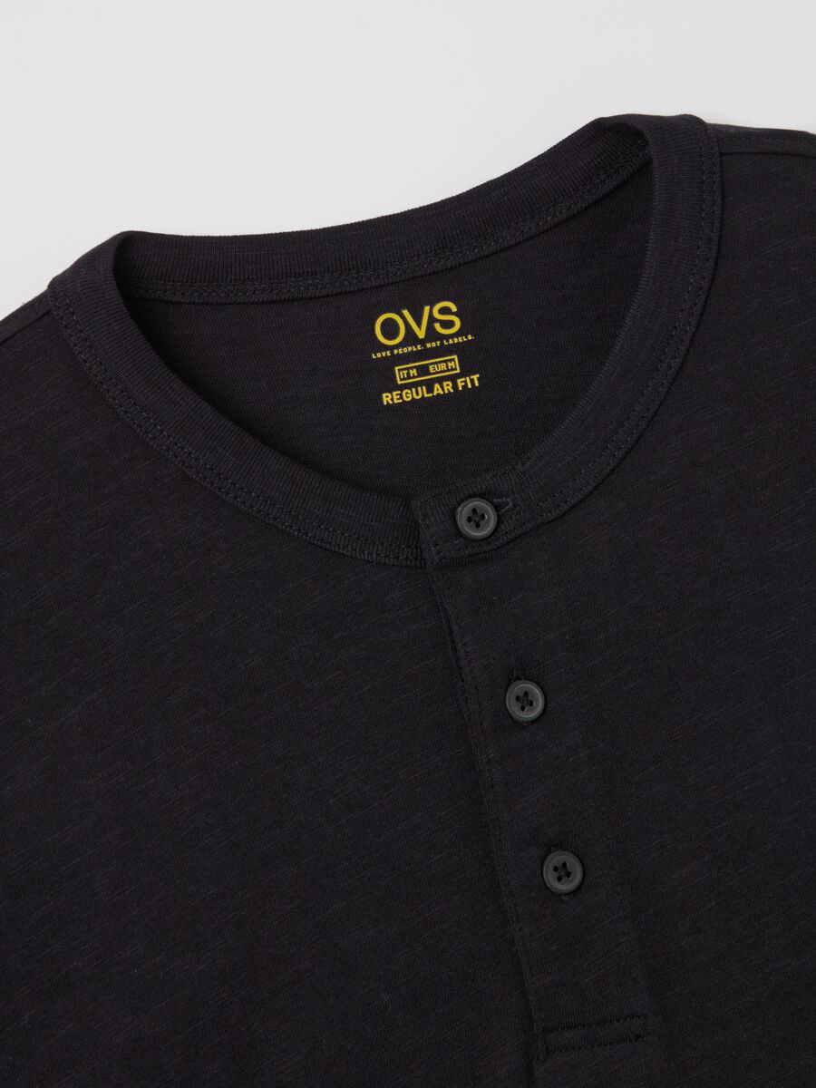 Cotton T-shirt with granddad neckline_5