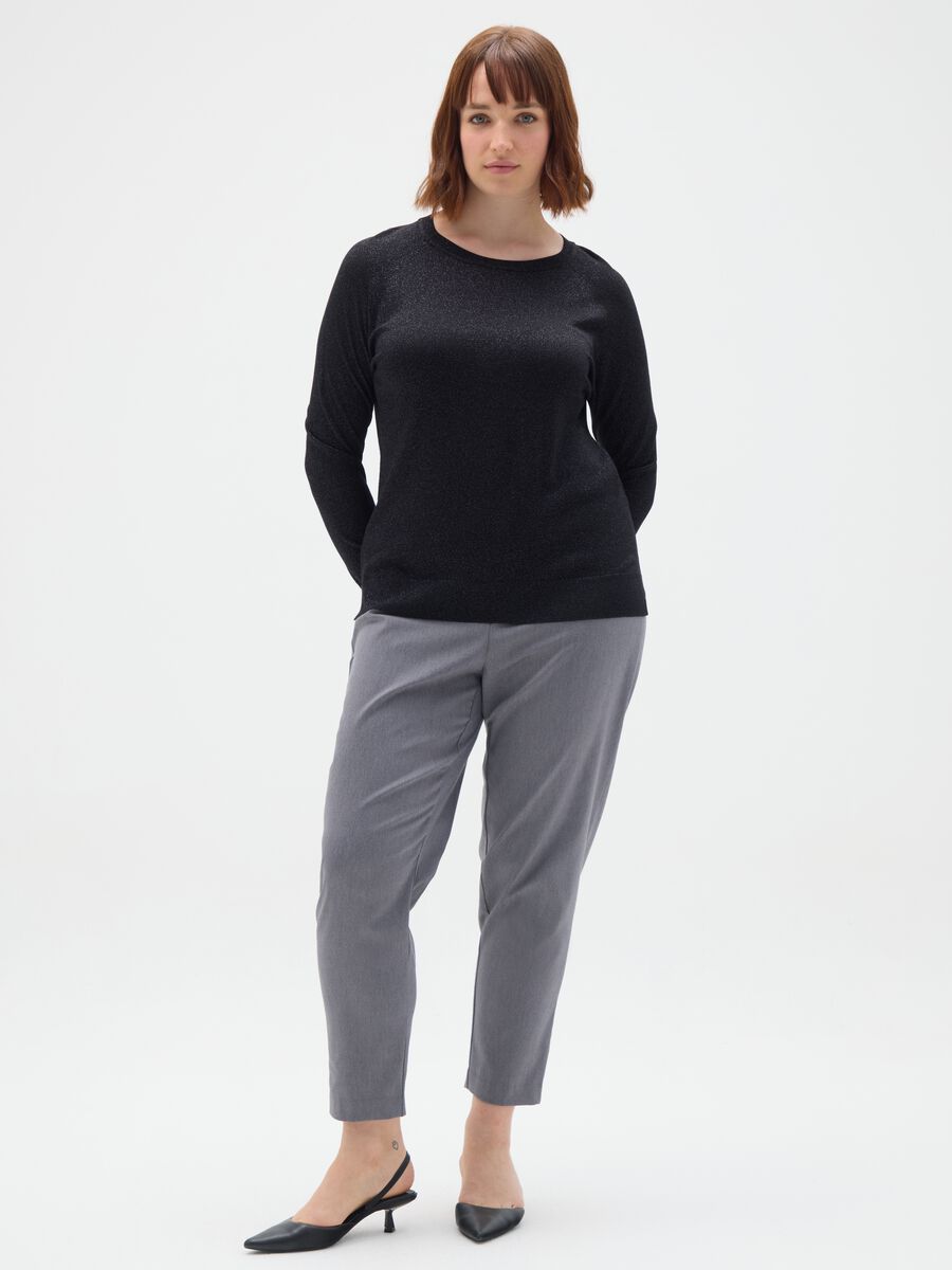 Black sweater with round neck and regular fit_1