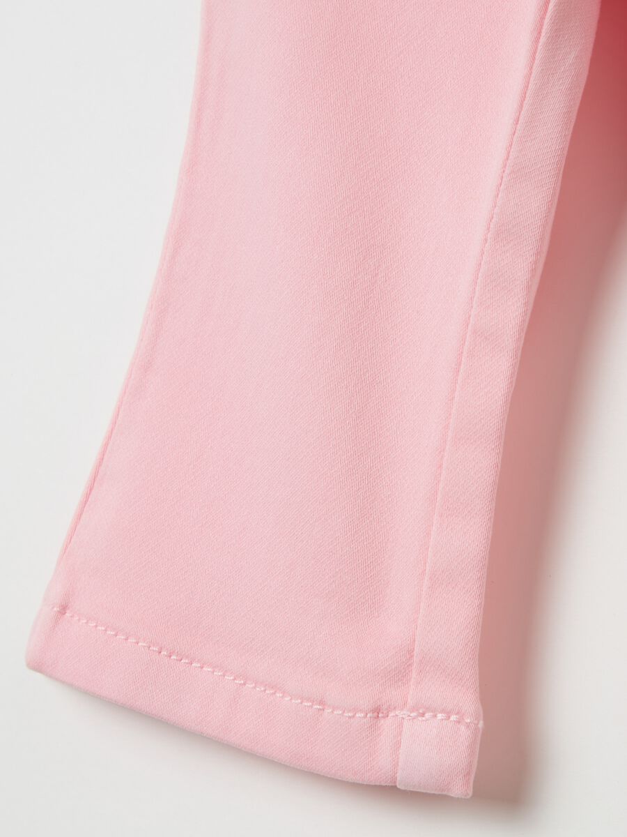 Jeans flare fit con ricamo floreale _3