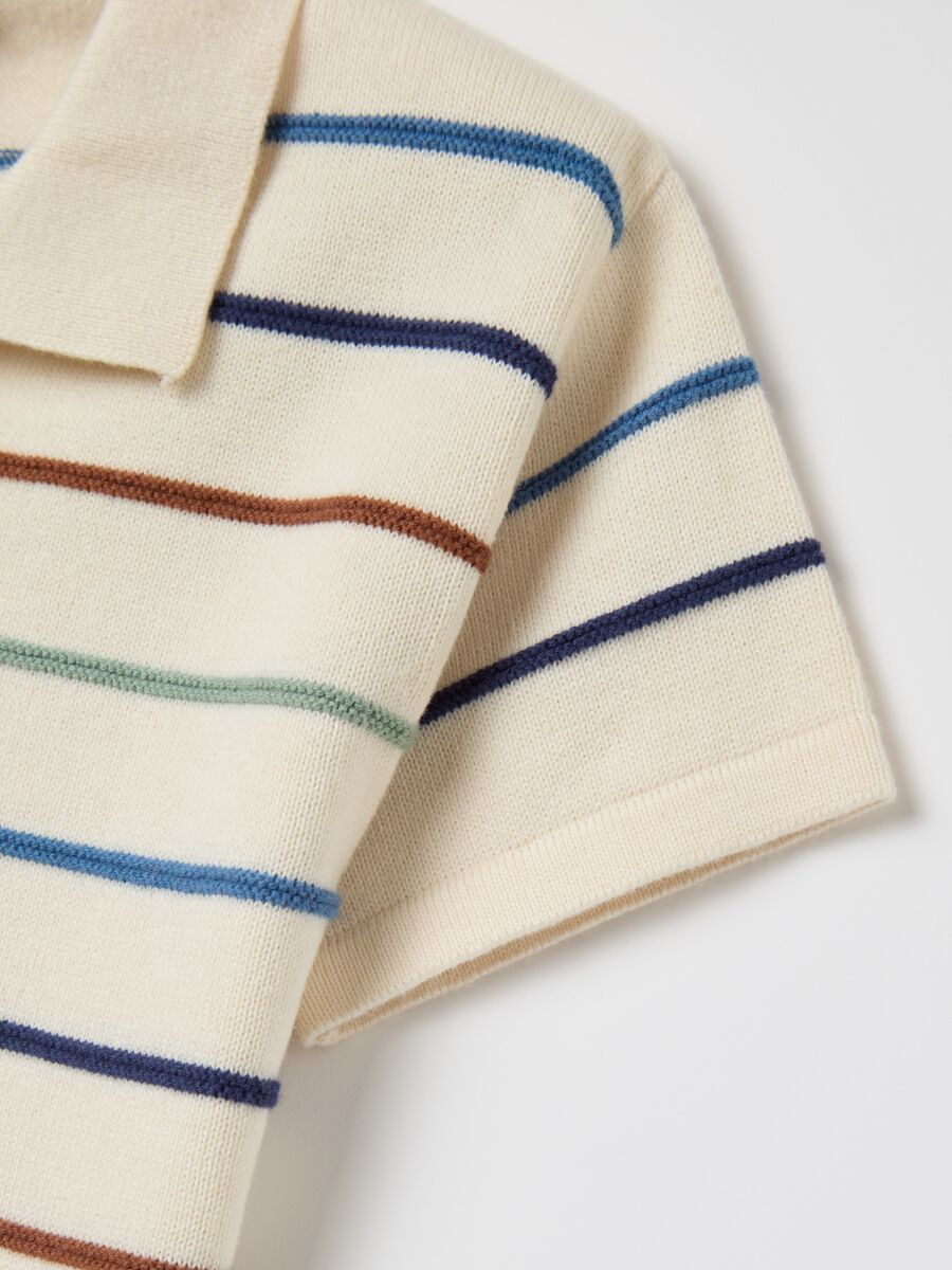 Cotton polo shirt with striped design_3