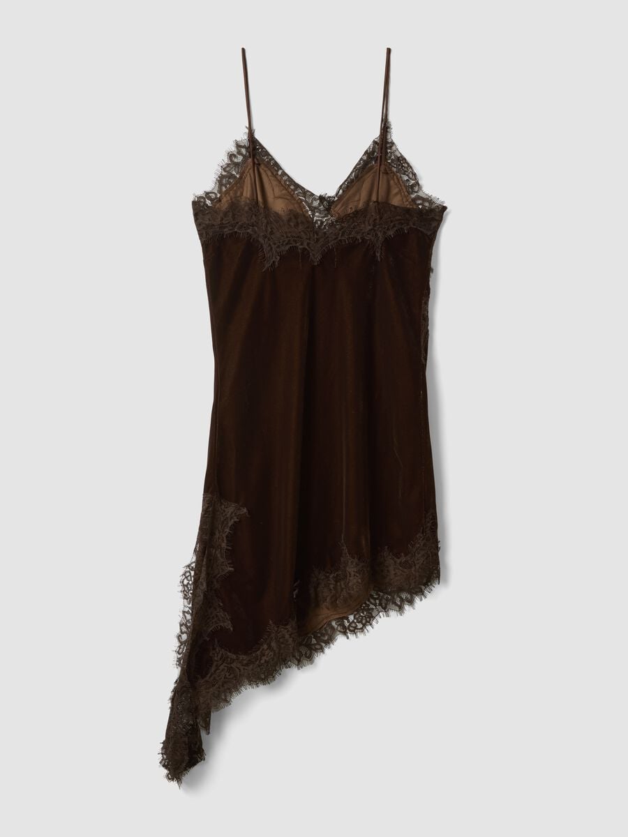 Abito marrone asimmetrico con pizzo_2