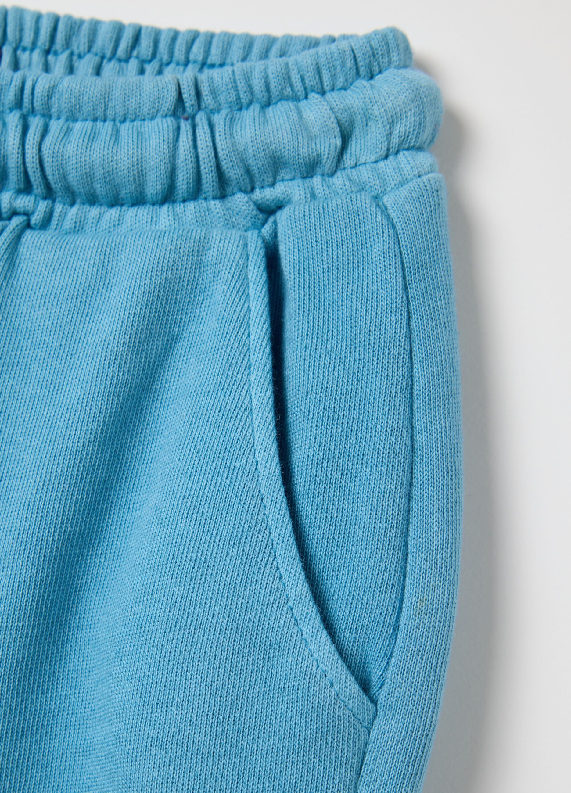 Light blue Bermuda joggers in cotton with drawstring