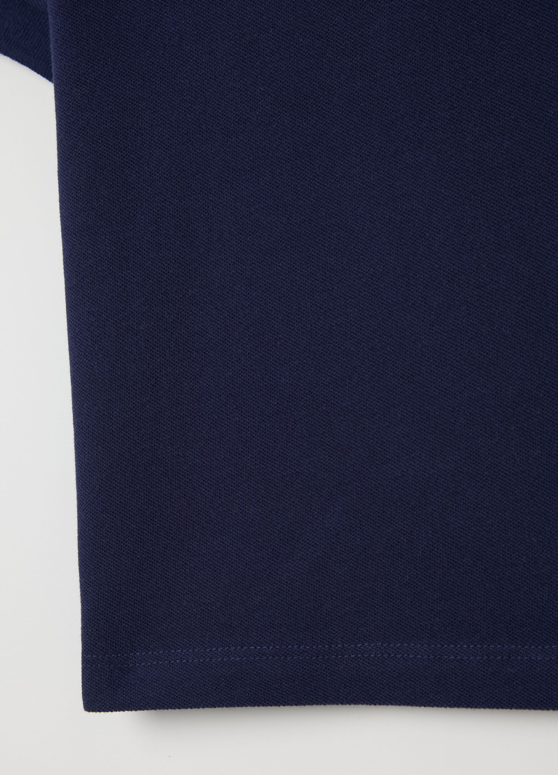Essential blue polo shirt in organic cotton
