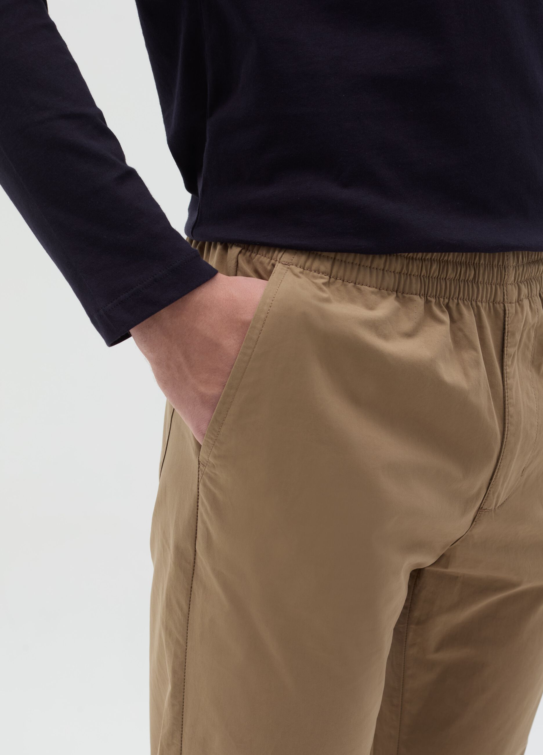 Chino joggers in cotton