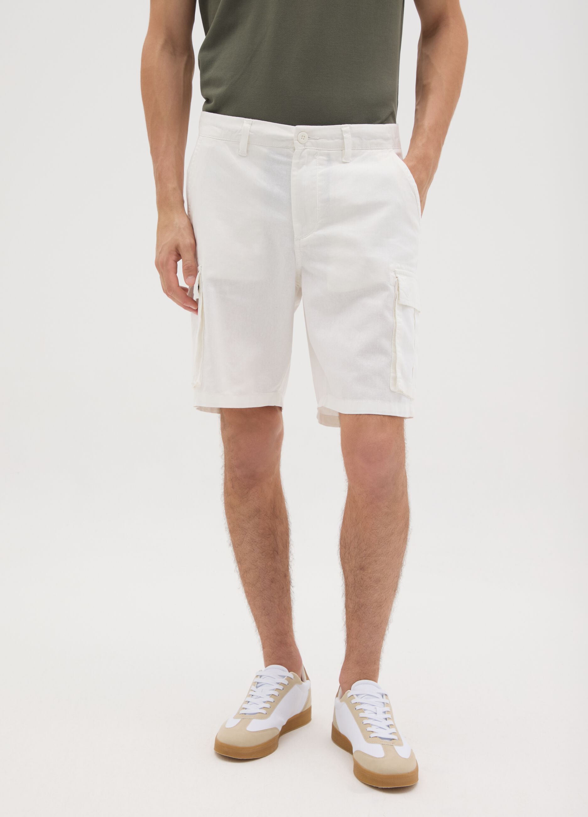 Bermuda cargo da uomo in misto lino bianco regular fit
