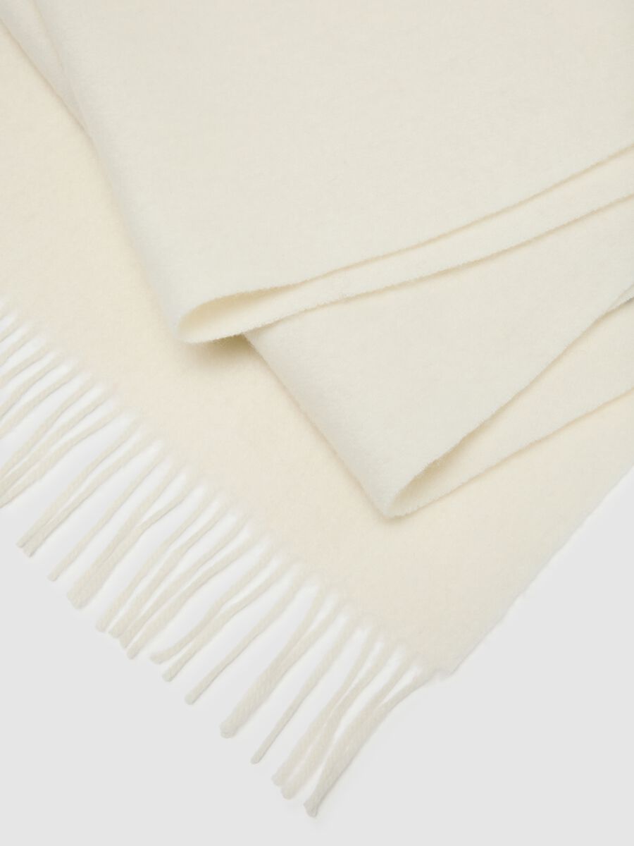 White wool and cashmere scarf with fringes_2