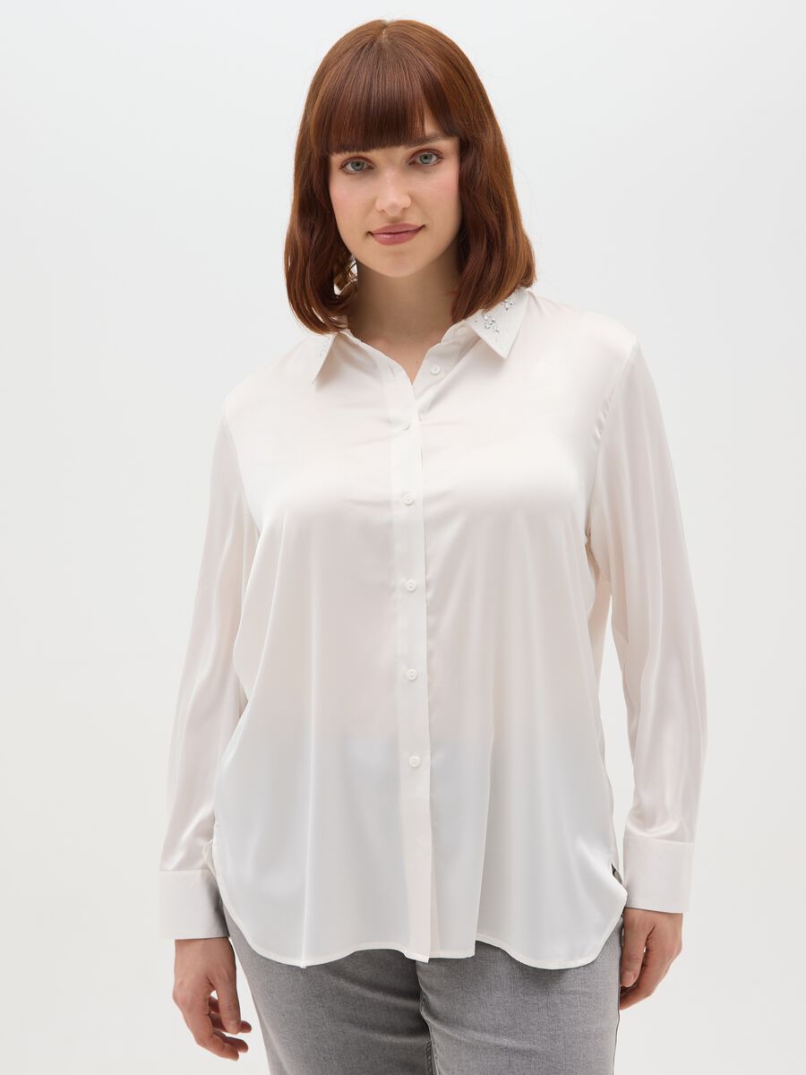 White long-sleeve regular fit blouse with classic collar_0
