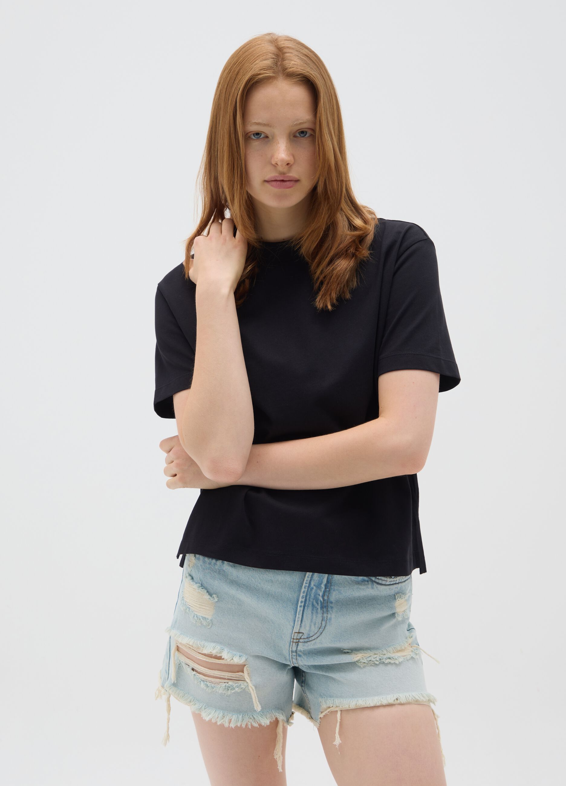 Women's black pure cotton regular fit T-shirt
