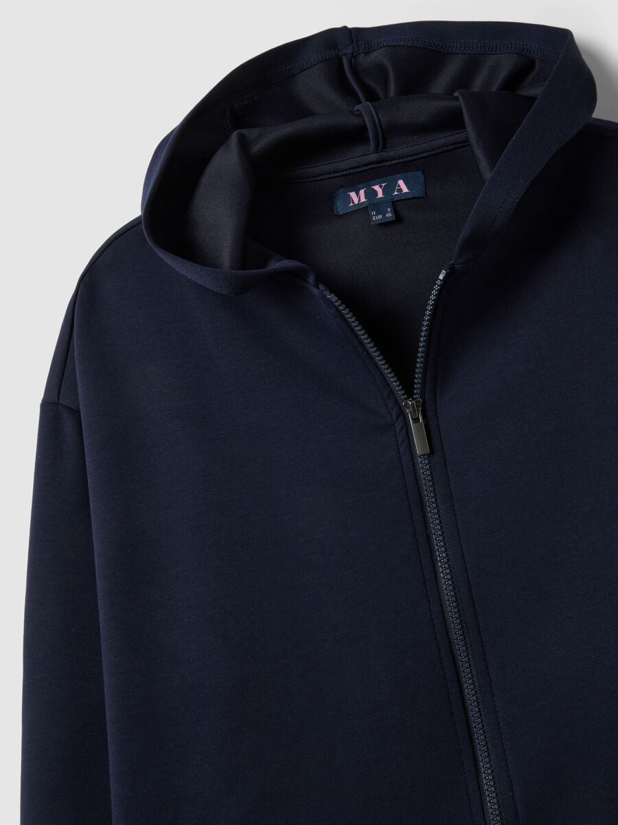 Felpa blu in viscosa elasticizzato regular fit con zip_5